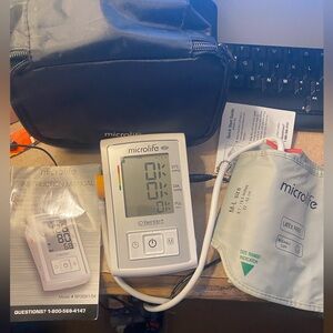 Microlife Deluxe Digital Blood Pressure Monitor with Cuff and Case